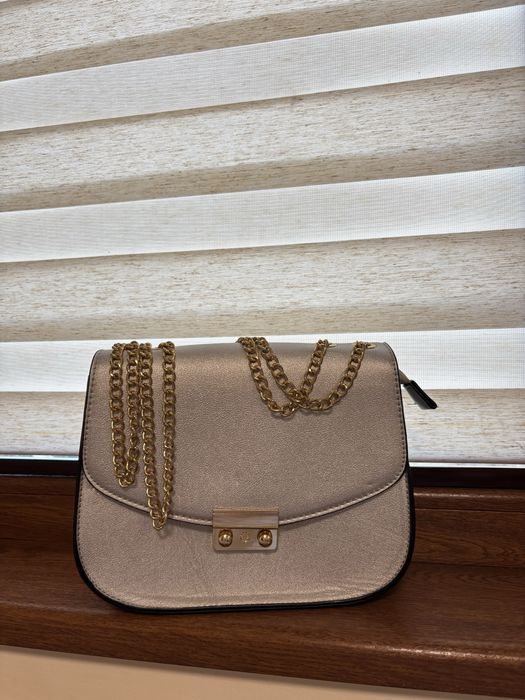 Дамска чанта сива