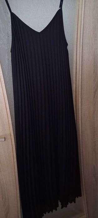 Рокля, дълга, плисе XL