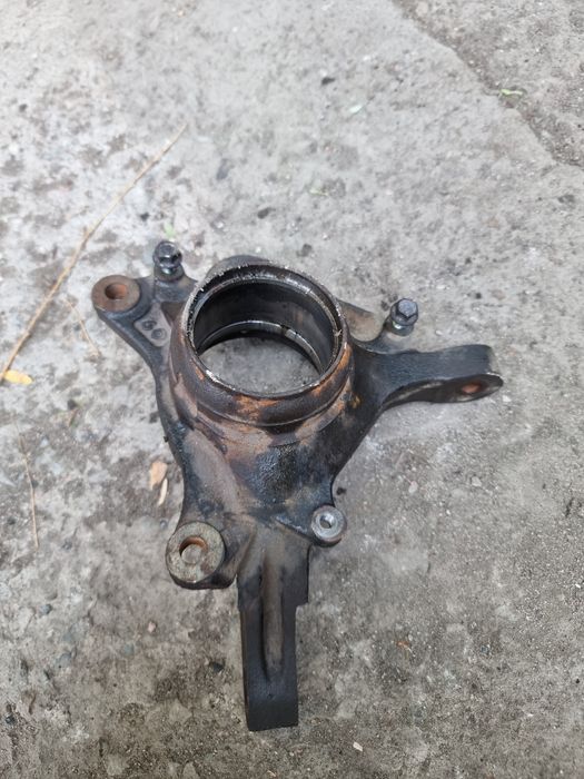 Ступица цапфа передняя на Subaru