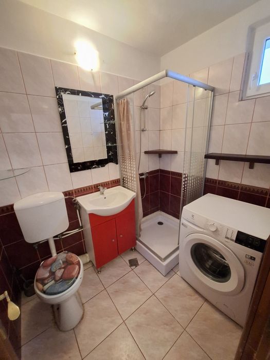 Vand apartament 2 camere