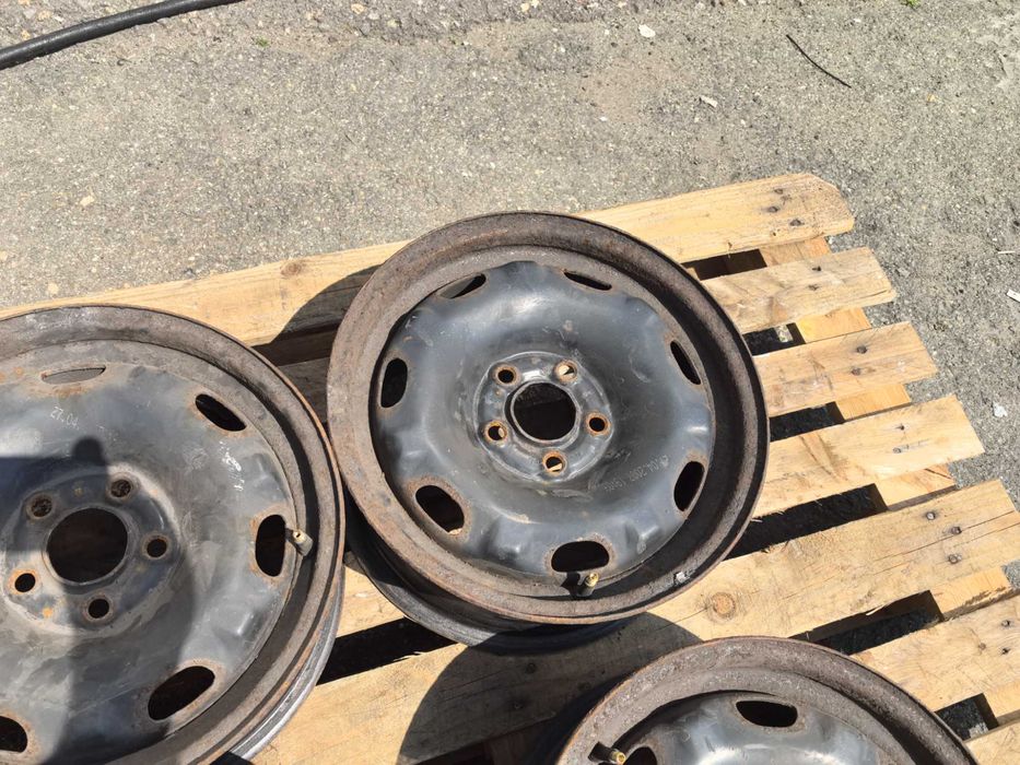 14 цола 5 х 100 мм Шкода Румстер - 6 Инча / ЕТ 37