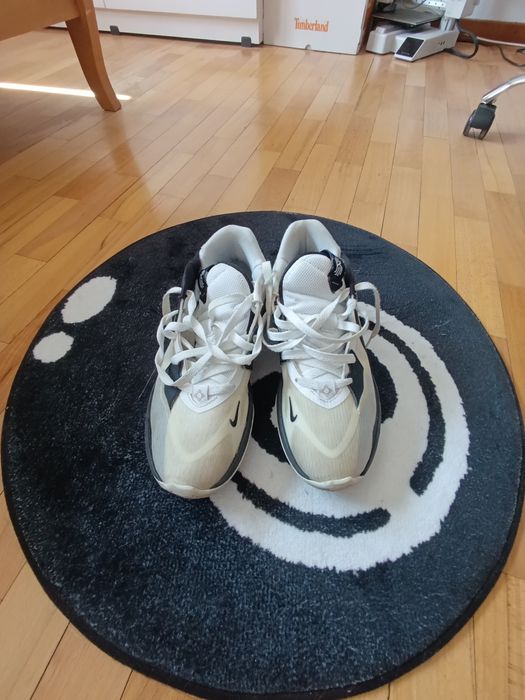 kyrie low 5 alb marimea 40,5