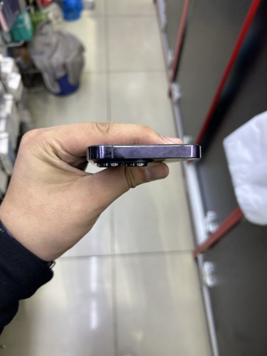 Iphone 14 pro purple