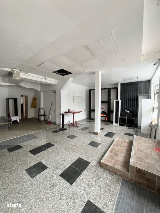 Spatiu comercial, 38.8 mp, zona Modern
