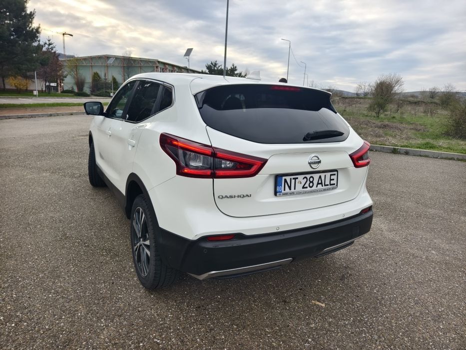 Nissan Qashqai  60.000 km reali; automat