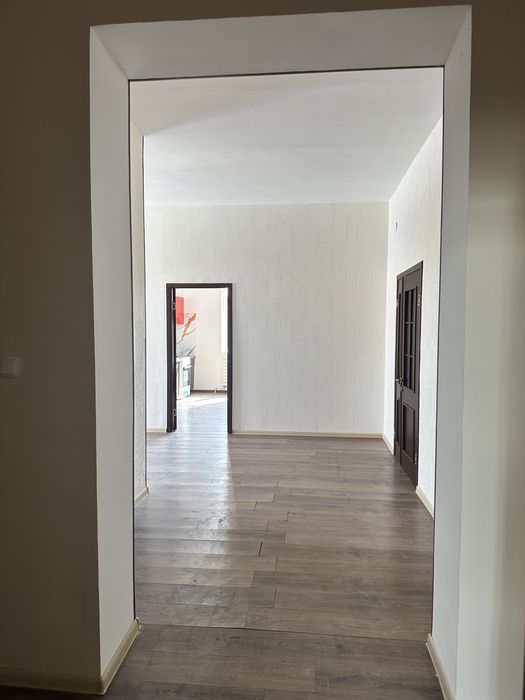 Коттедж сотилади угловой 6 сотих Янги хаёт тумани трассани буйида