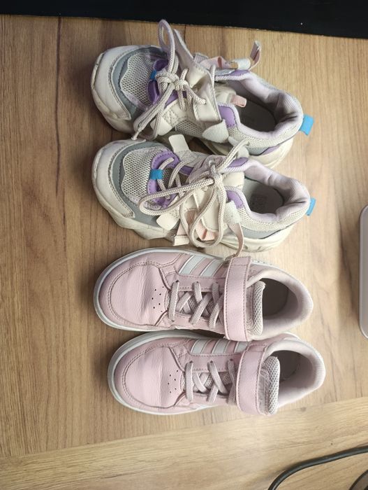 Маратонки adidas + подарък втори чифт маратонки