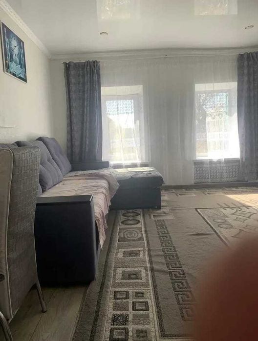 Продам бревенчатый 3-х комнатный дом