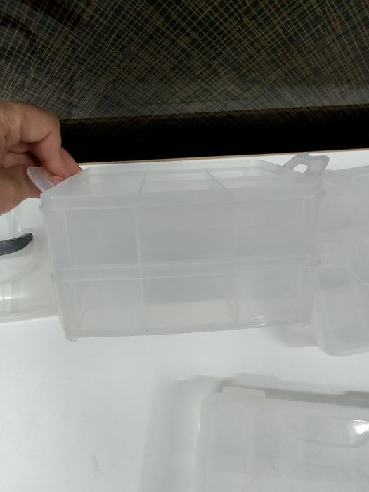 Продам контейнеры с ячейками