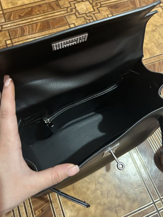 сумка черного цвета