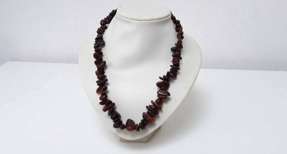 Vechi colier din chihlimbar natural baltic, cognac inchis