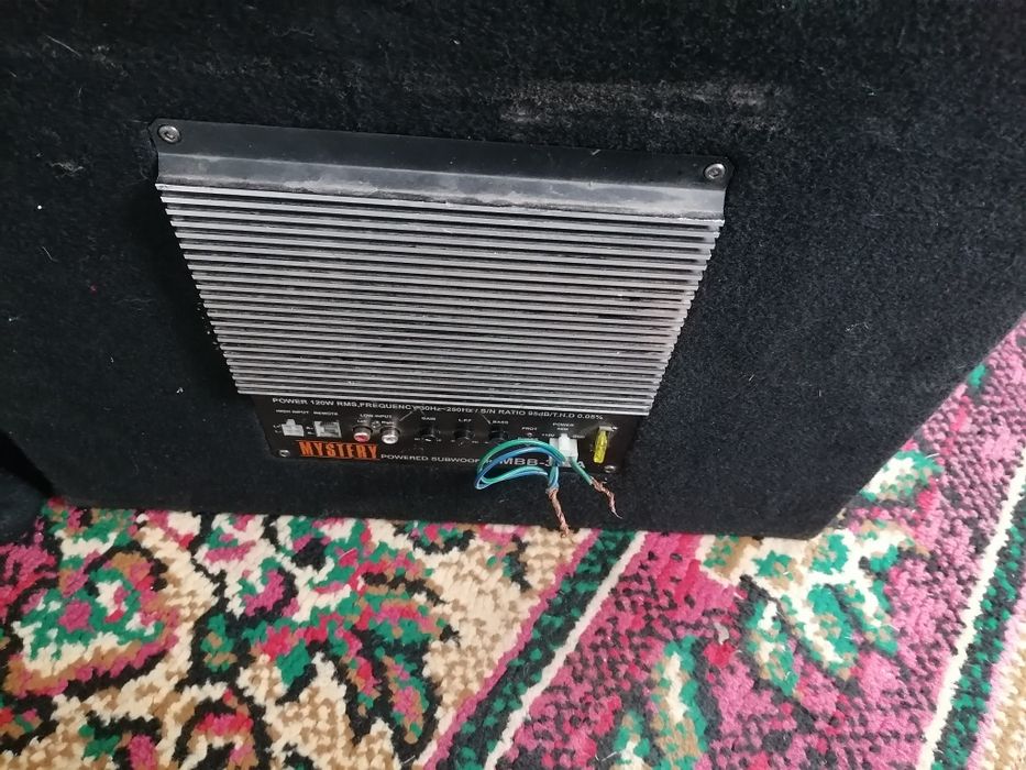 Продам саб состояние хорошее