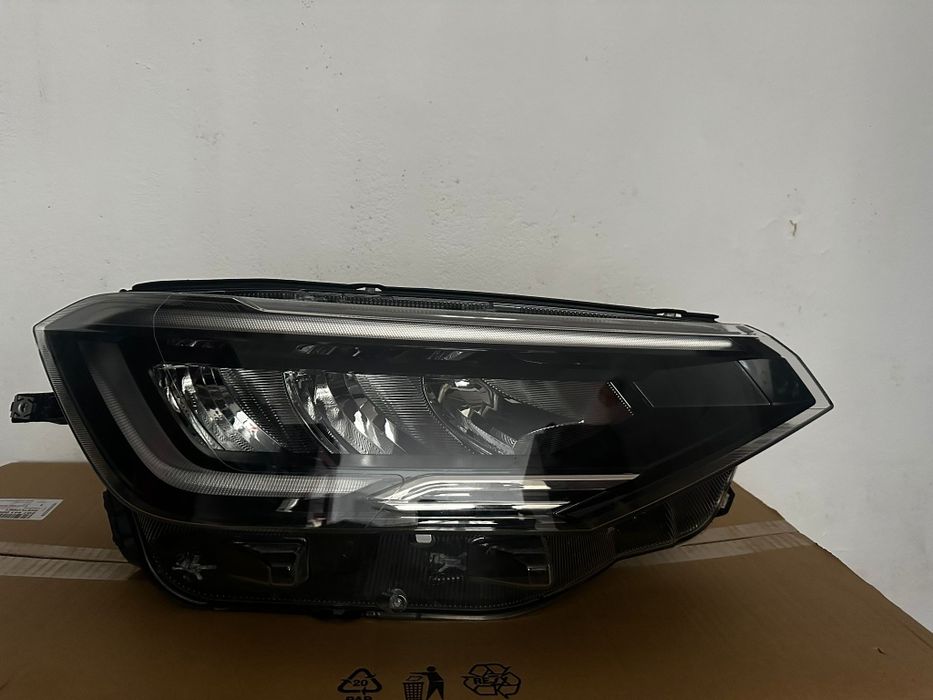 Far dreapta vw taigo 2G7941006G