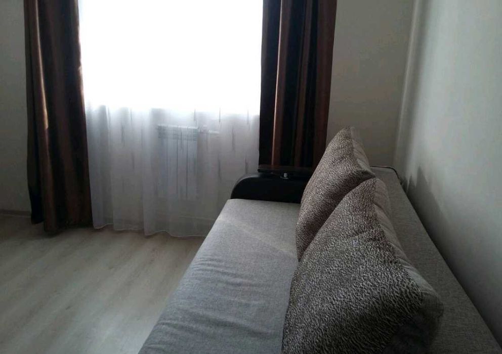 Дава се под наем Двустаен апартамент в Пловдив, Въстанически - 60 кв.м за 270.3 € - Снимка #2