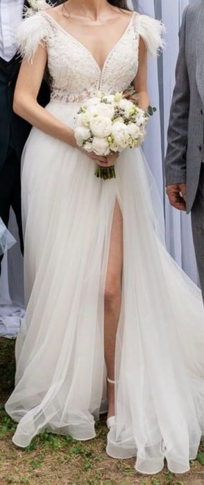 Rochie de mireasa 2024