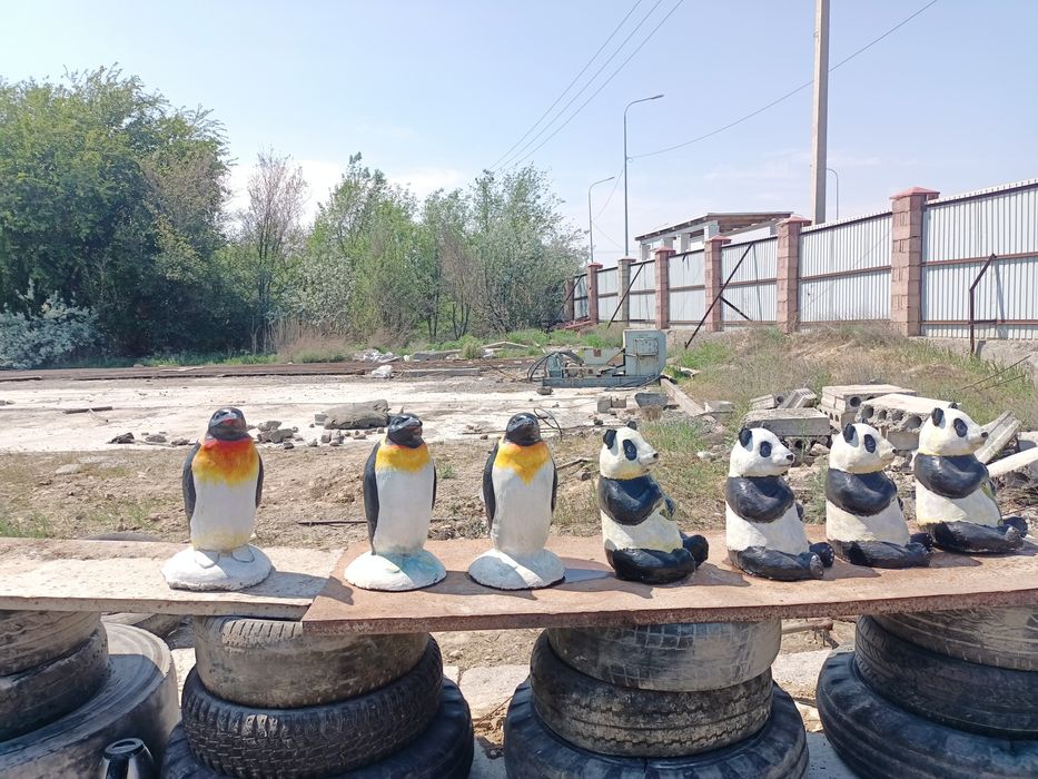 Мүсіндер бар пингвин,панда