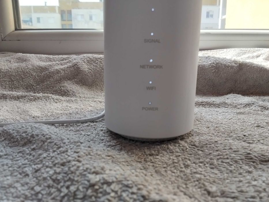 последен модел 5G рутер за сим карти на Иетел-чисто нов