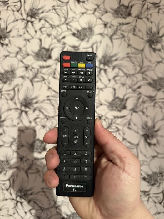 Телевизор Panasonic TX-43DR300ZZ