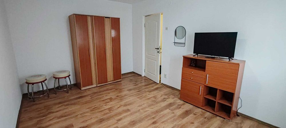 Inchiriez Apartament 2 Camere Decomandat – Prelungirea Ghencea 34