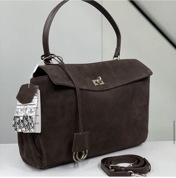 Продам сумку замшевую коричневую