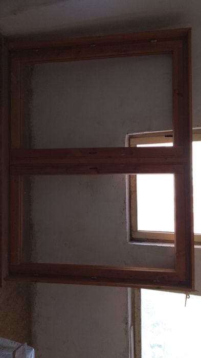 Дървена дограма нова с размери 1,40 см. височина 1,80 широчина 100 лв.