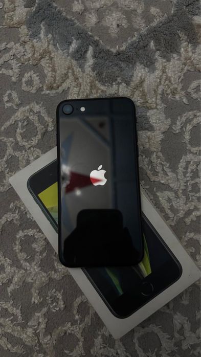 айфон се Iphone Apple