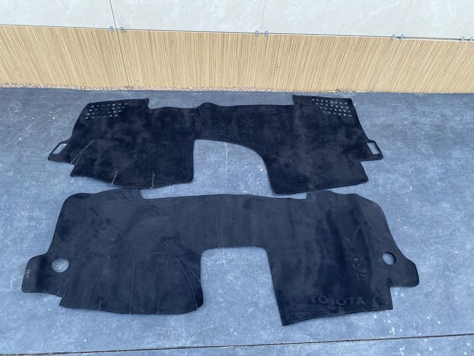 Накидка на понель от тойоты авенсис …