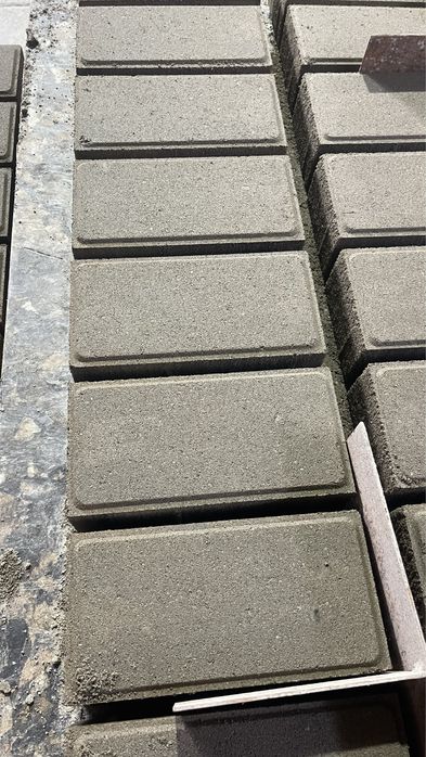 Брусчатка кирпичик вибропрессованая