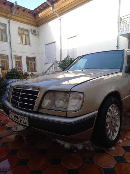 Mercedes benz E-124