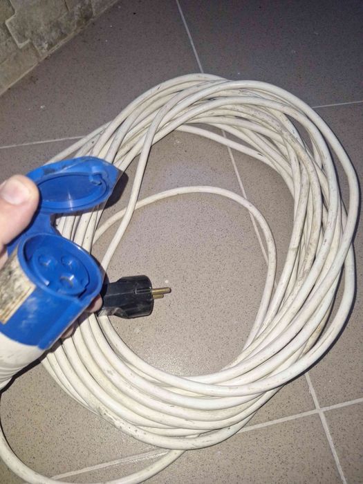 Захранващ кабел/преходник за каравана/кемпер контакт с дължина 17,5