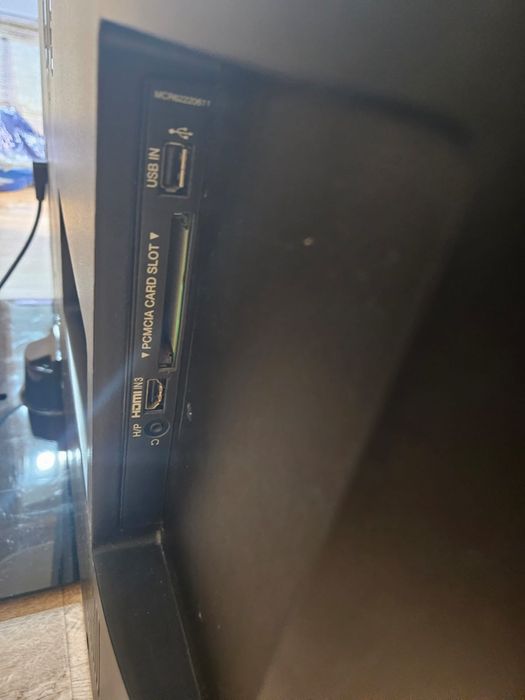 Телевизор LG в хорошем состоянии