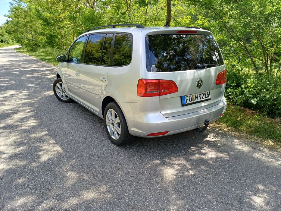 VOLKSWAGEN Touran 2013 — imagine 3