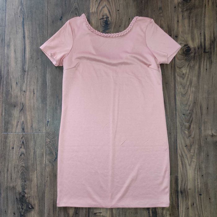 Дамски рокли M размер