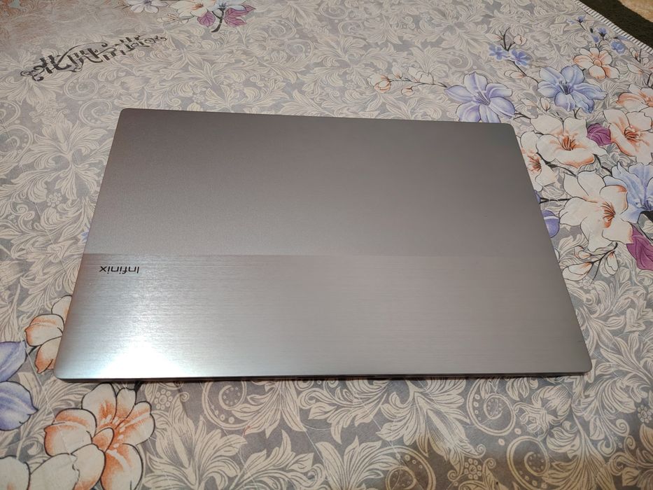 Srochna Noutbuk infinix 2plus 25 core i3 sotiladi