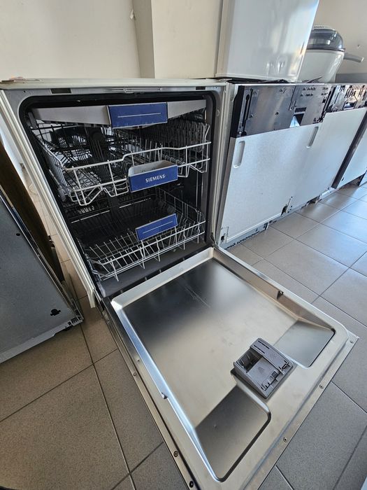 Съдомиялна за пълно вграждане SIEMENS