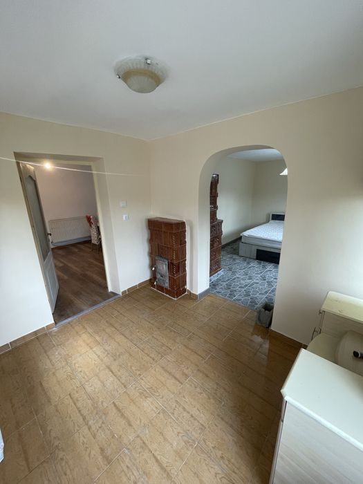 Inchiriez casa Serbanesti Bacau