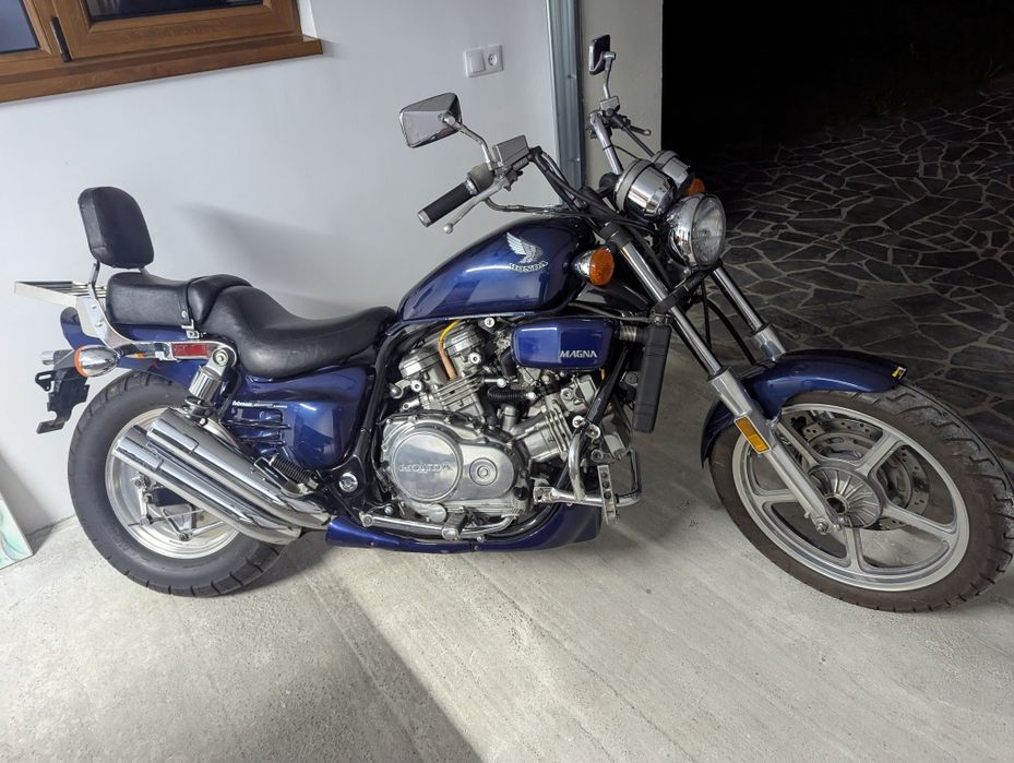 Honda Super Magna 700C