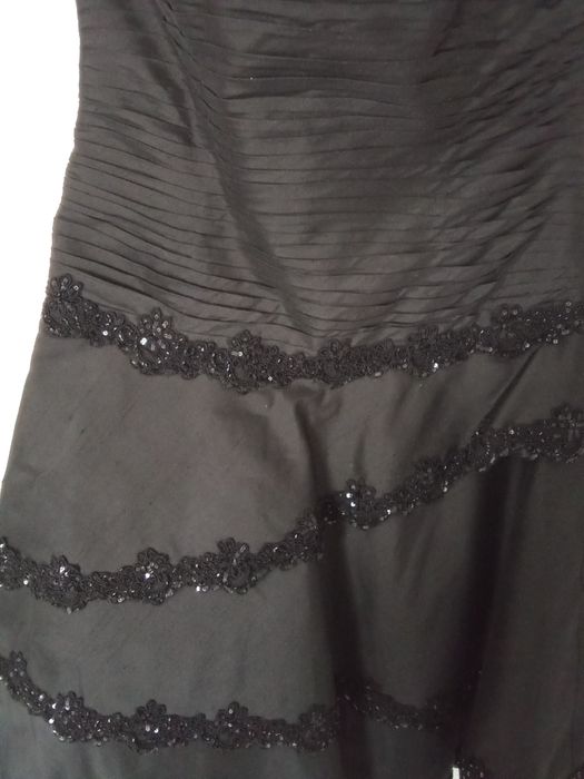 Платье корсет с открытыми плечами