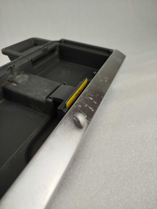 Sage SP0001872

Съд за отичаща / изтичаща вода на кафемашина Sage / Br