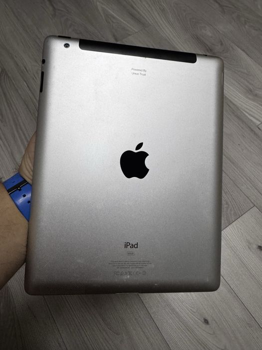 Vand Ipad 64 gb functional