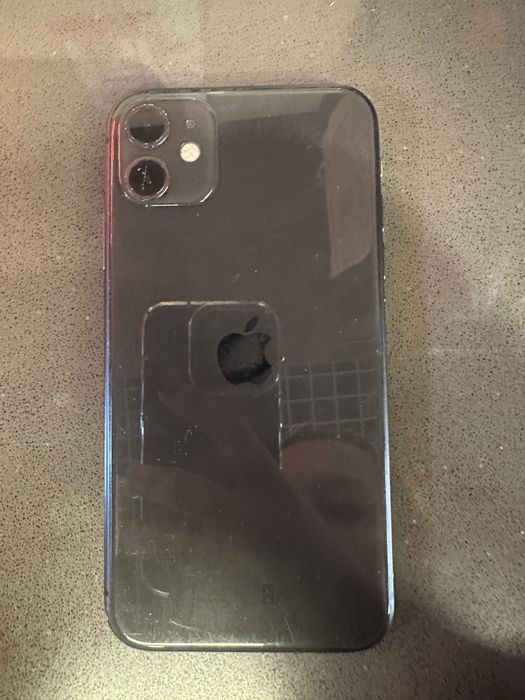 Срочно продам  iPhone 11