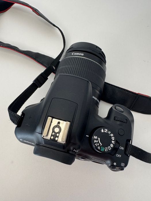 Vând Canon EOS 1300D + bliț Godox TT350S pentru Sony