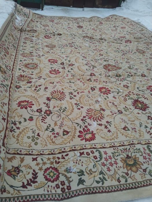 Продам ковёр 5 × 7