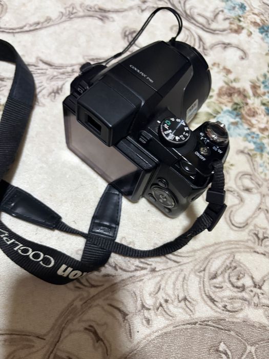Nikon Coolpix P90