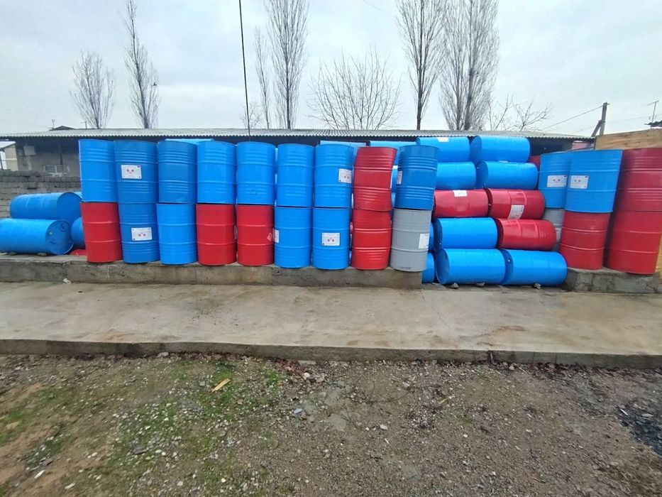 Bochka bor temirli 200 litrli dekaratsiyaga stol yasashga dastavka bor
