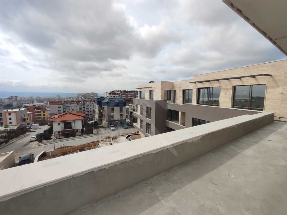Продава се Многостаен апартамент в Варна, Бриз - 250 кв.м за 2244 €/кв.м - Снимка #10