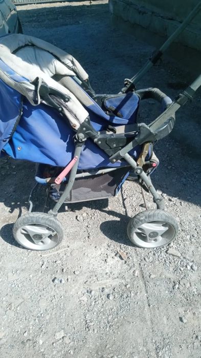 Срочна продам коляску за 5000