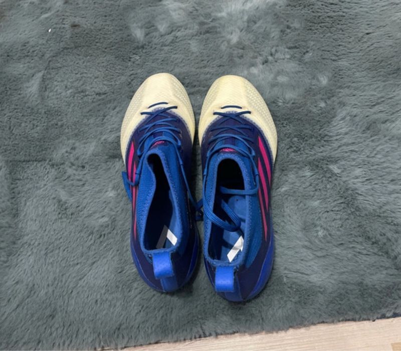 Ghete de fotbal adidas marimea 44