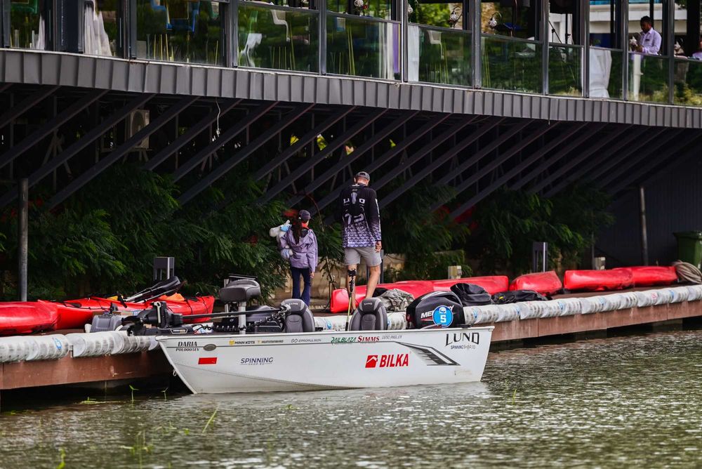 Barca Lund Angler 1650 SS + Yamaha 70 cai