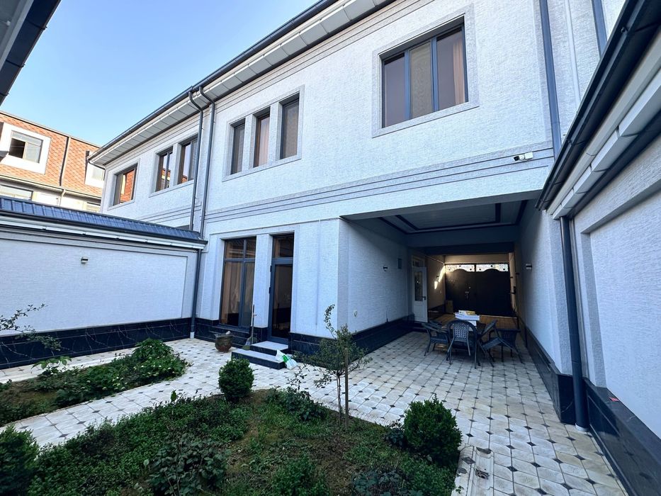 Юнусобод сайрамда 2,2 сотокли ховли сотилади